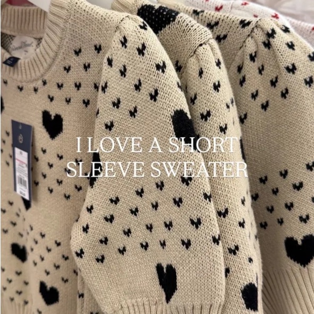 Heart Pattern Beige Short Sleeve Sweater Universal Thread NWT szS - Picture 5 of 9